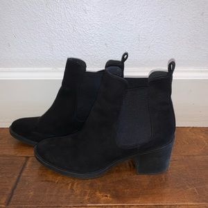 Black Suede Boots Size 6